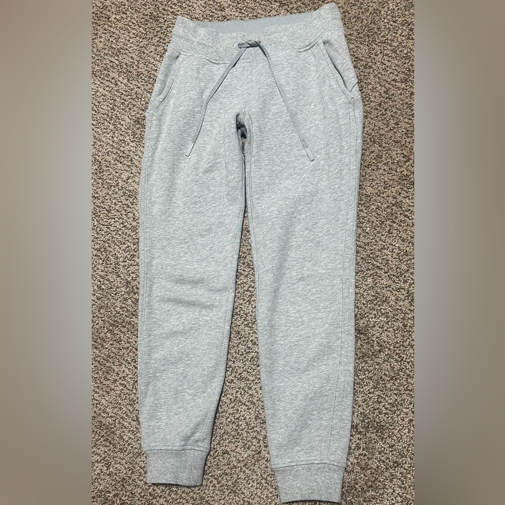Lululemon Scuba High-Rise Jogger  Size 4